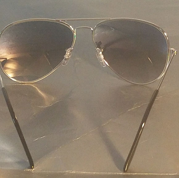 Ray Ban RB3026 Aviator Unisex Sunglasses - Picture 4 of 6